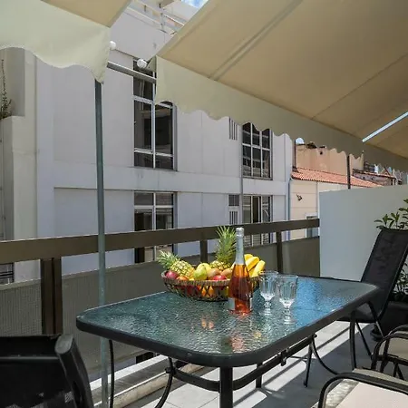 Ermou Center Apartamento *
