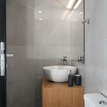 Ermou Center Apartamento *